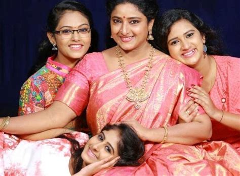 Watch asianet tv live online anytime anywhere through yupptv. Kasthooriman Serial Watch Asianet Online - Cast And Crew ...