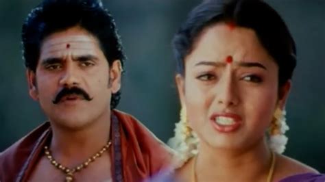 Nagarjuna Saves Soundarya Best Action Scene Eduruleni Manishi Movie Scenes Shalimar Film