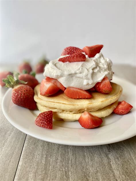 Your guests' tastebuds will think they've died and gone to a tropical paradise. Strawberry Shortcake Pancakes - Read. Eat. Repeat.