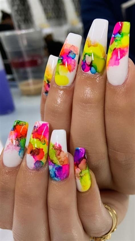58 Stylish And Bright Summer Nail Design Colors And Ideas
