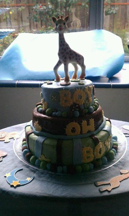 However, the family having the baby should not be the initiator. Ali's baby shower cake. My first fondant and 3 tier cake I ...