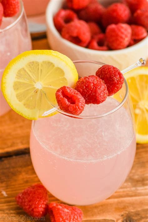 This Pink Lemonade Vodka Punch is the perfect summer ...