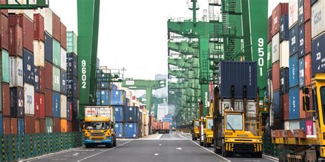 Singapore Exports Returned To Growth Signaling End Of Trade Slump Wsj