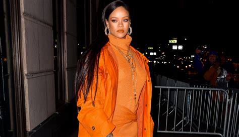 Rihanna Is Officially A Billionaire And The Richest Female Musician