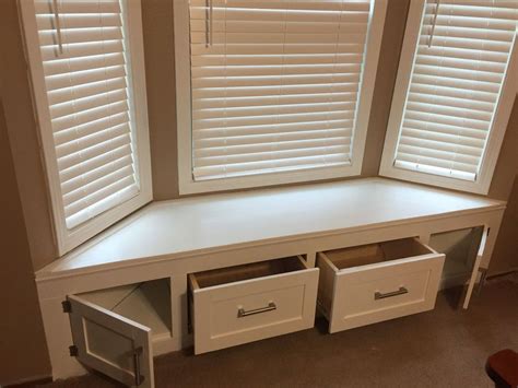 Without losing much floor space, you gain a whole seating area, plus awesome storage! DIY Built-in Window Seat With Drawer and Cabinet Storage ...