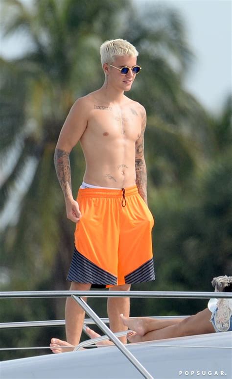 Justin Bieber Shirtless Pictures Popsugar Celebrity Photo 29