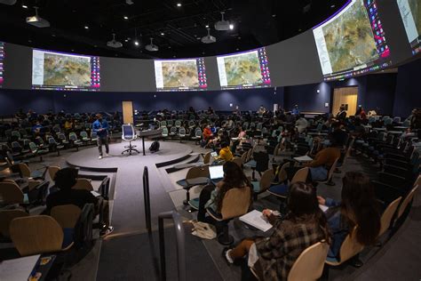 Teaching In The Round Inside UCR UC Riverside