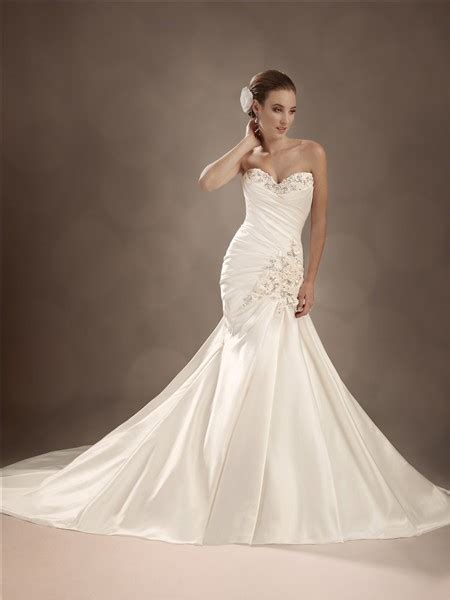 If you're dreaming of pacing down the aisle in a fantastic princess cut dress just like belle from beauty and the beast or cinderella in her glass slippers, browse princess style wedding dresses from cocomelody's. Trumpet/Mermaid sweetheart chapel train satin wedding gown