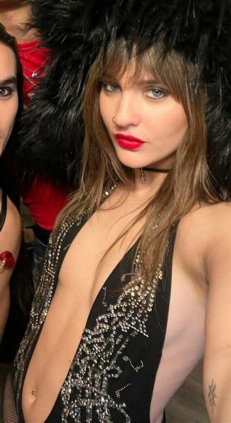 Victoria De Angelis Nude OnlyFans Leaked Photo TopFapGirls