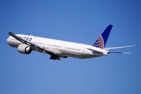 United Airlines Boeing 777 300er N2331u Nick Marconi Flickr
