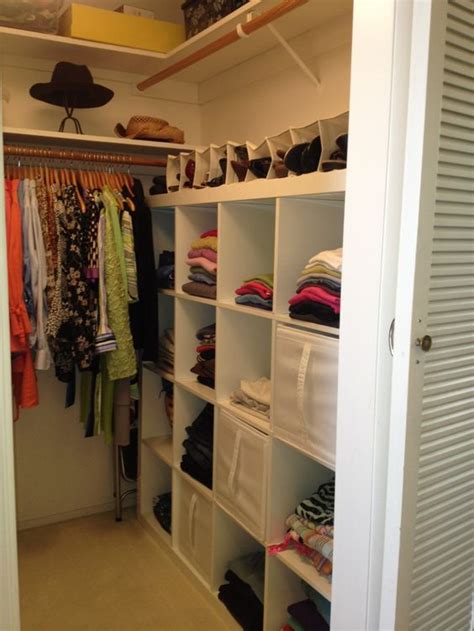 Lots of shelves and hanging in a small corner closet. Walk in linen closet design - 16 varieties to organize the ...