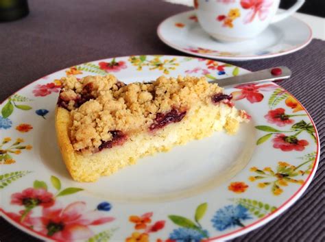 Rezept für einen schnellen kuchen. Veganer Grießkuchen mit Früchten - dies ist ein Rezept für ...