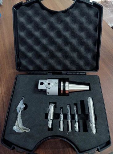Micro Boring Head Kit Dia 62mm With Bt40 Adapter Size 10 125mm At Rs