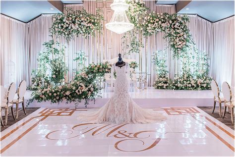 Luxury Arab Wedding At Orchard View Ottawa Fresh Florals And Glam In