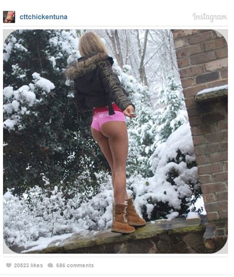 Famous Asses You Need To Follow On Instagram Pics