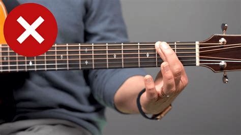 Hand Position For Guitar Chords Real Guitar Lessons By Tomas Michaud