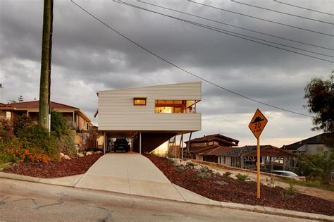 Suburban Beach House What Happens When You Cross A Queenslander With A