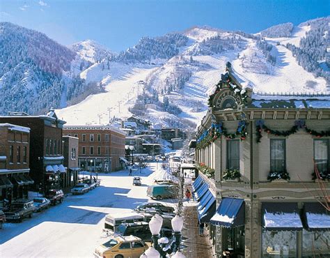Aspen Colorado Beautiful Ski Destination Tourist Destinations