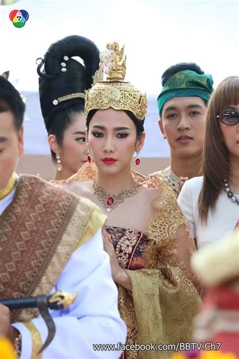 อ่านเรื่องย่อละคร ละครหลังข่าว เรื่องย่อละคร ล่าสุด ช่อง 3, ช่อง 7, ช่อง gmm, ช่อง one และช่องอื่นๆทุกช่อง อ่านเรื่องย่อตอนจบละครดังก่อนใคร ได้ที่ www. PIC ภาพชุดเต็ม นักแสดงนำ "เพลิงพระนาง" จากช่อง7
