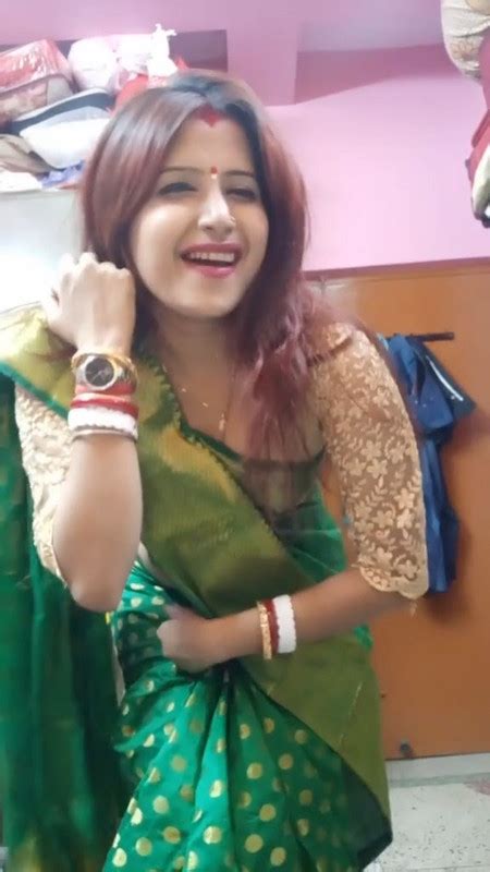 Homely Aunty Navel Show Mp Snapshot Postimages