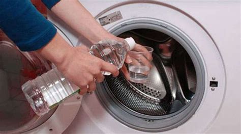 More images for comment nettoyer une machine a laver le linge » Astuces : Comment bien nettoyer sa machine à laver avec du ...