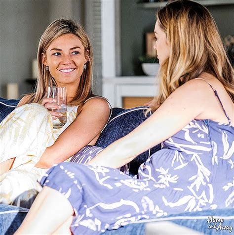 Sam Frost Reveals Shes Been Struggling To Maintain A Work And Life