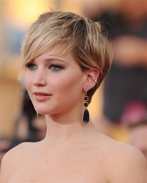 26 Crazy Cute Short Hairstyles For Thick Hair