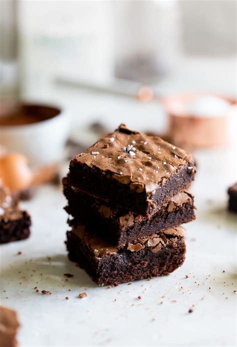 The Best Chewy Fudgy Brownies In 2020 Easy Baking Recipes Easy Snack