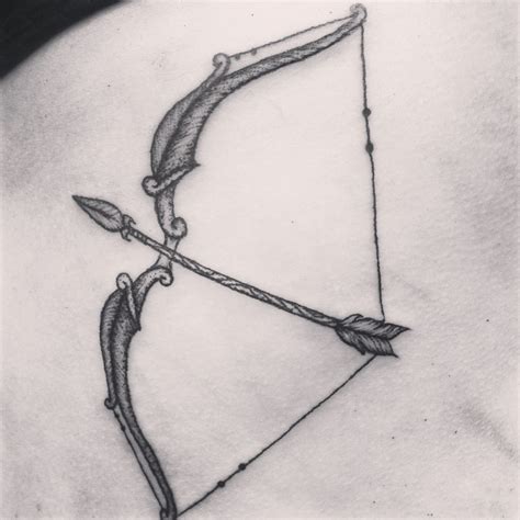 maybe-the-arrow-like-this-mens-arrow-tattoo,-arrow-tattoos,-arrow-tattoo