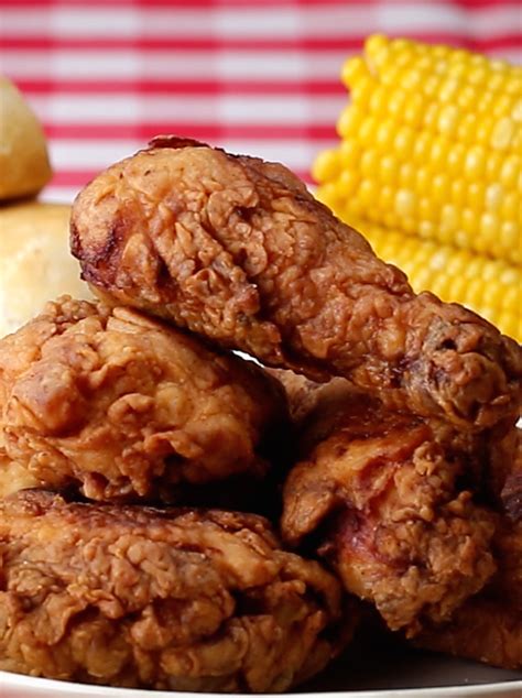 Given below are 30 of the best chicken recipes from all over the world, that you should definitely give a try, at least once. Fried Chicken from Around the World
