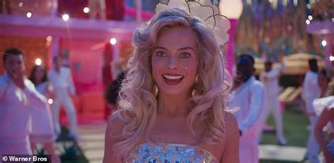 Margot Robbie Felt Self Conscious While Shooting Barbie Rollerblading Scene As Fans Stared At