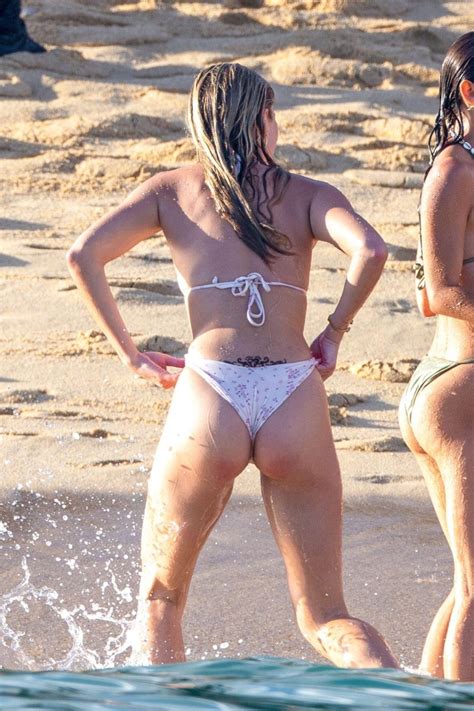 Josie Canseco Shows Her Nude Tits On The Beach In Cabo 28 Photos