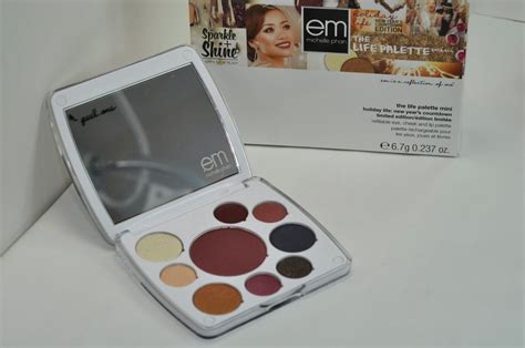 Em Cosmetics Holiday Life Palette New Years Countdown Edition Swatches