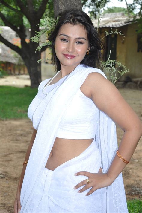 Photo Sharing Hot Tamil Actress In White Saree Photos