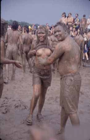 Nude Photos From Woodstock Porn Pic Comments