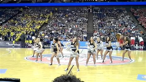 Bank bruxelles lambert, a belgian bank, now merged into ing group. Toxic - The BBL Dancers - YouTube