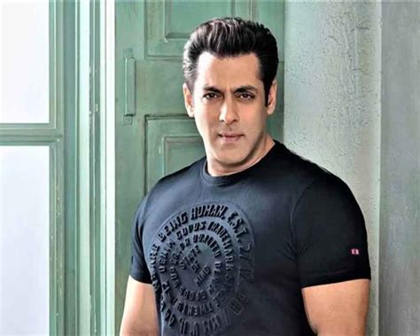Salman Khan Completes 34 Years In Movies Announces New Film Kisi Ka