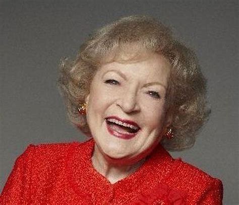 Betty White Chosen 2010 Entertainer Of The Year By Associated Press