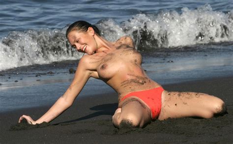Celebrity Nude Century Laura Croft Actresses Models