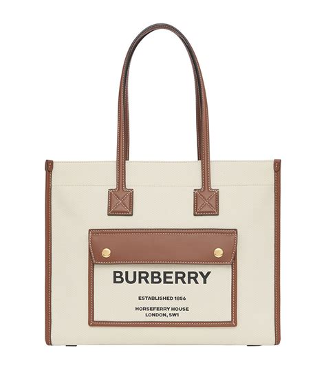 56 kuvaa aiheesta burberry bags on sale online