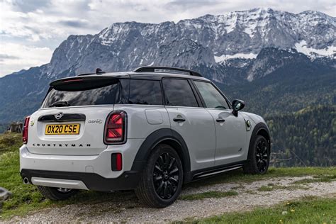 First Videos For The Refreshed 2021 Mini Countryman Are Here Motoringfile