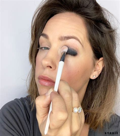 Hannah Martin On The Foolproof Way To Create A Smoky Eye Makeup Looks