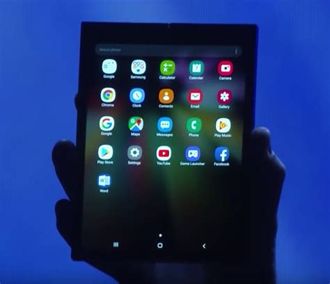 Samsung Shows Off Its Foldable Smartphone Concept With An Infinity Flex