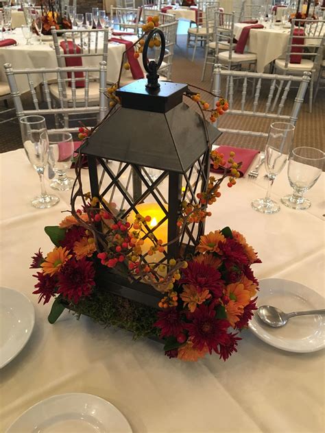 Fall Wedding Centerpieces With Lanterns