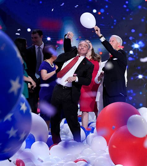 Hillary Clinton Explains Bills Intense And Adorable Balloon Love At The Dnc Hellogiggles