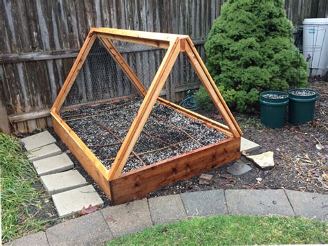 15 Cheap And Easy Diy Raised Garden Bed Ideas