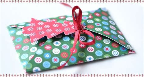 Looking for creative inexpensive christmas gifts? 11 Easy Handmade Christmas Gifts Under $10 | Diy christmas ...