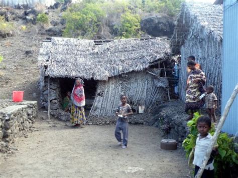 Popular content related to comoros & grande comore. Quand la pauvreté gagne du terrain | | Comores Infos
