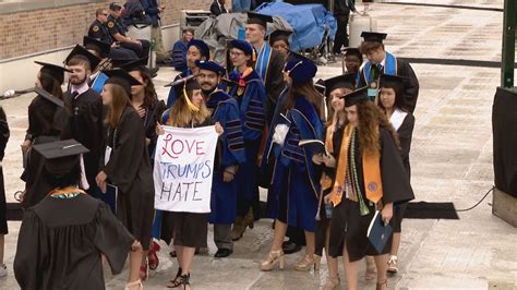 Watch Notre Dame Students Walk Out Of Commencement As Vp Pence Begins