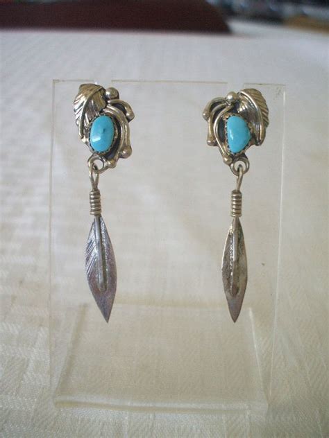 Classic Vintage NAVAJO Sterling Silver TURQUOISE Feather Dangle
